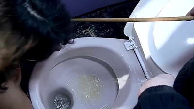 Змушений смоктати